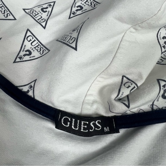 ❌SOLD❌ Guess *STAINED* Y2K White Zip Hoodie - Picture 4 of 8